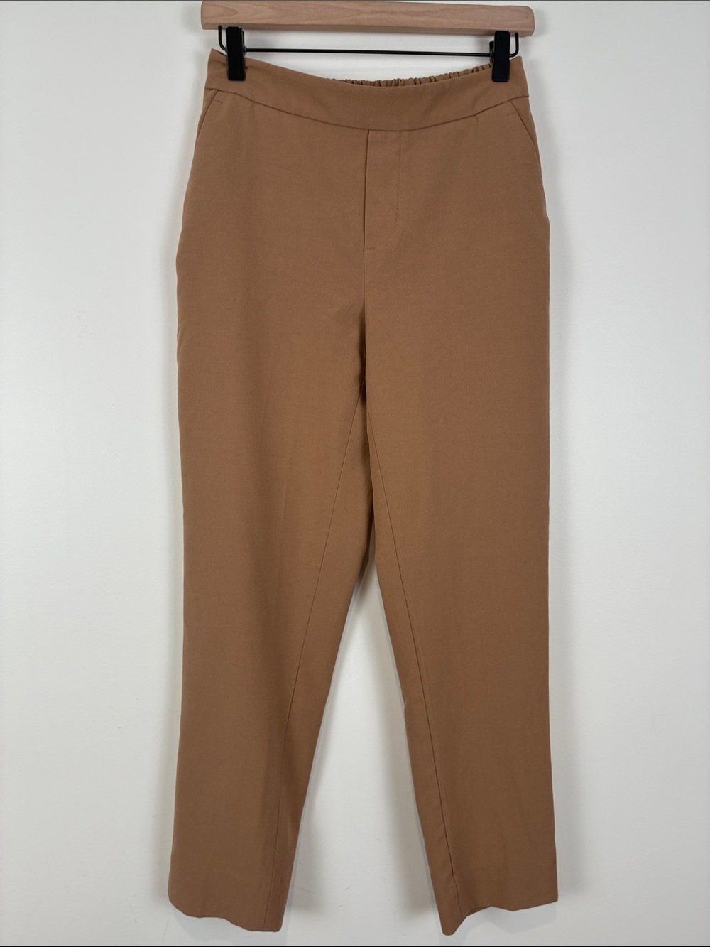 Banana Republic Women’s 4 Pull On Dress Pants Camel Brown Tapered Leg